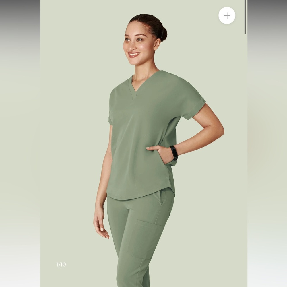 Mandala Scrubs Set - Sage